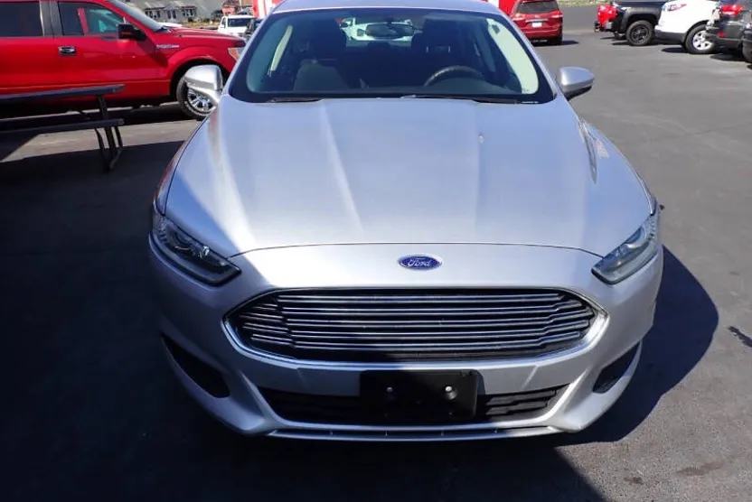 2014 Ford Fusion Hybrid SE photo 1