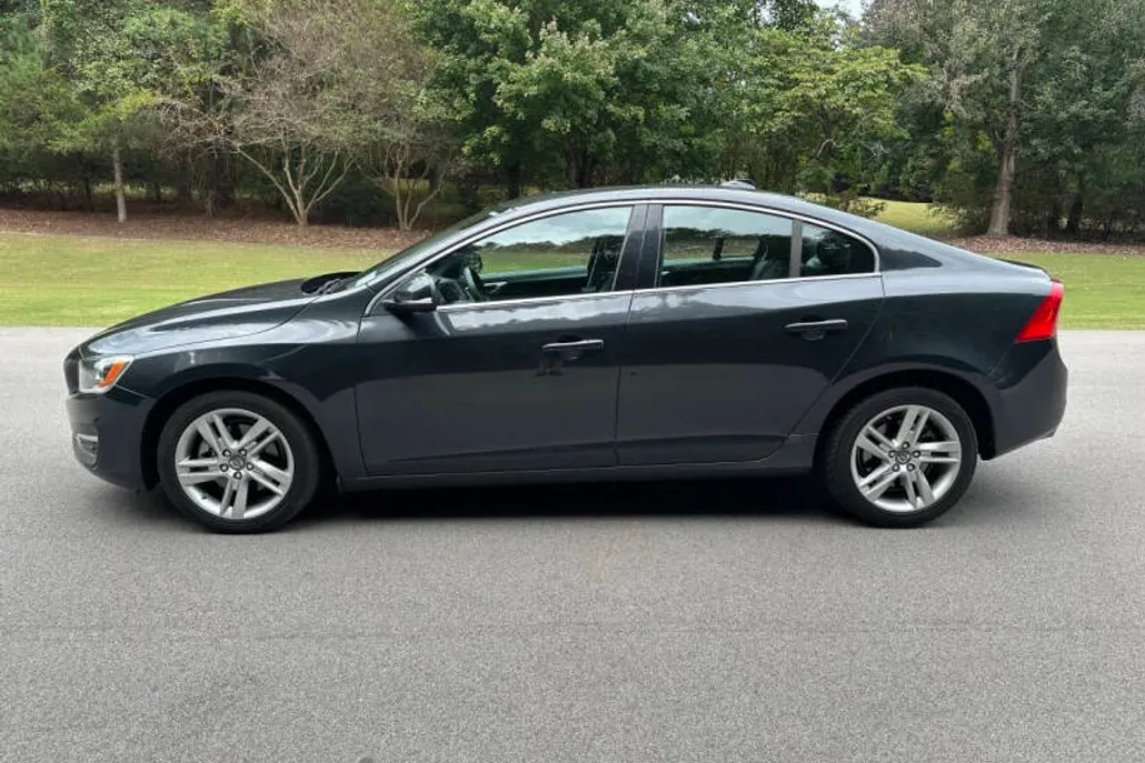 2015 Volvo S60 T5 Drive-E Premier photo 1