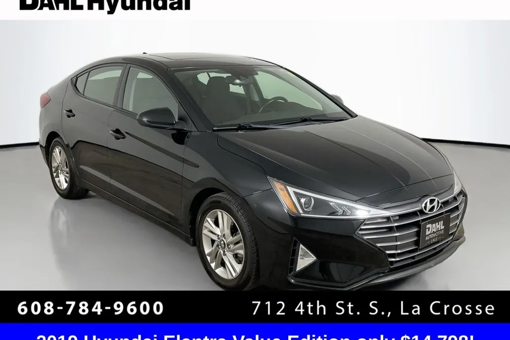2019 Hyundai Elantra Value Edition photo 1