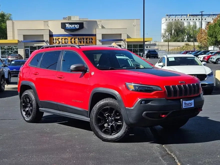 2019 Jeep Cherokee Trailhawk photo 1