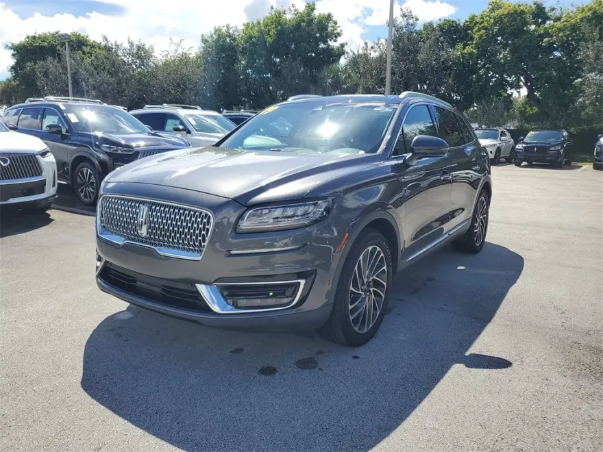 2019 Lincoln Nautilus Reserve photo 1