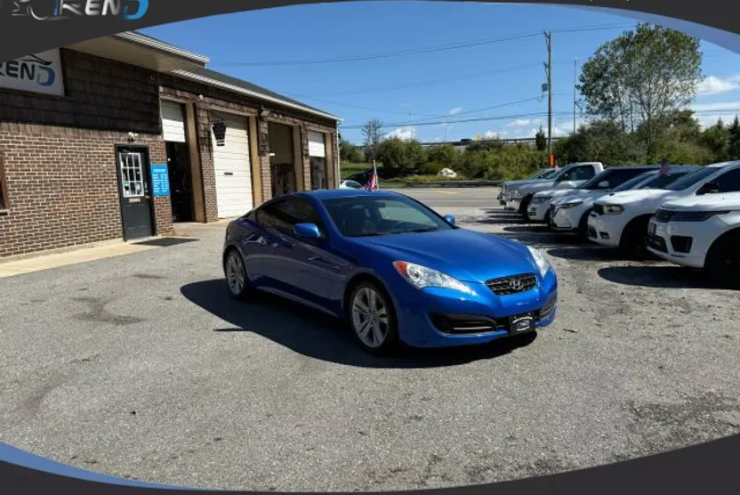 2011 Hyundai Genesis Coupe 2.0T photo 1