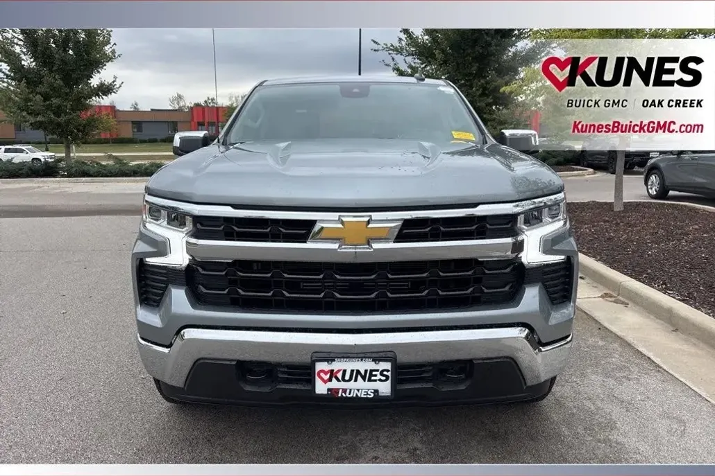 2025 Chevrolet Silverado 1500 LT photo 1
