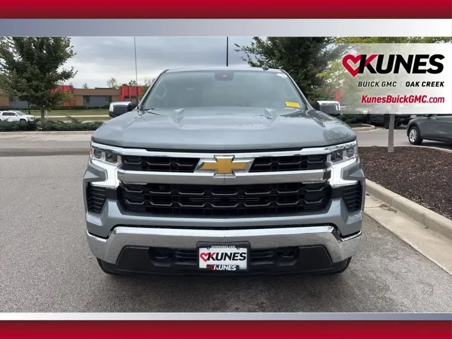 2025 Chevrolet Silverado 1500 LT photo 1