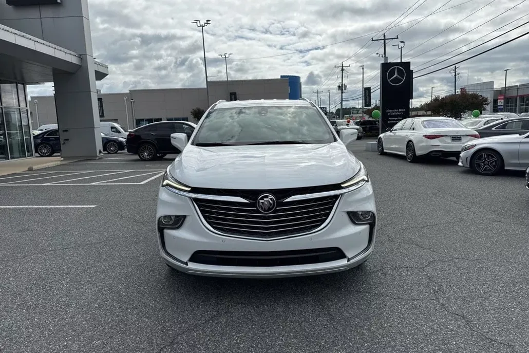 2024 Buick Enclave Premium photo 1