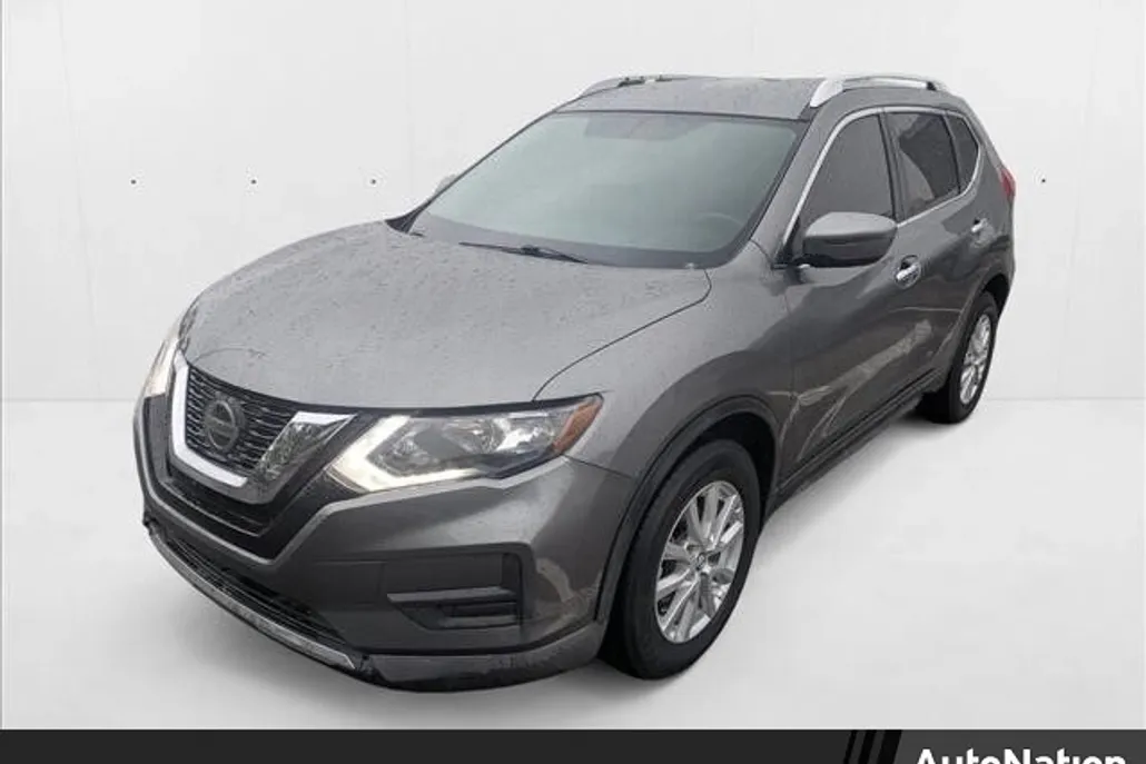 2018 Nissan Rogue SV photo 1