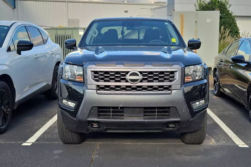 2025 Nissan Frontier SV photo 1