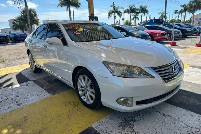 2010 Lexus ES 350 photo 1