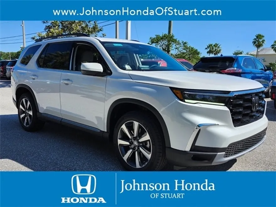 2025 Honda Pilot Touring photo 1