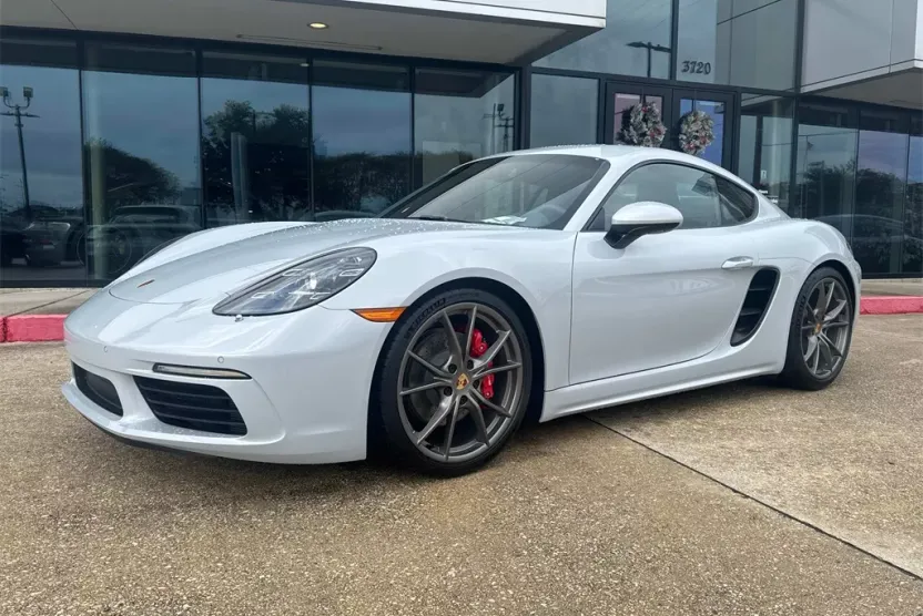 2025 Porsche Cayman S photo 1