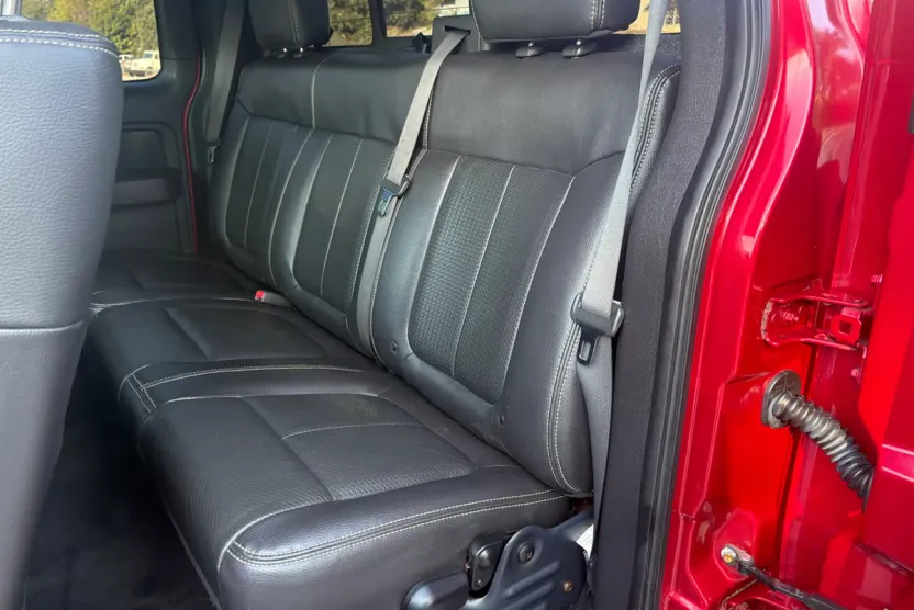 2010 Ford F-150 Lariat photo 1