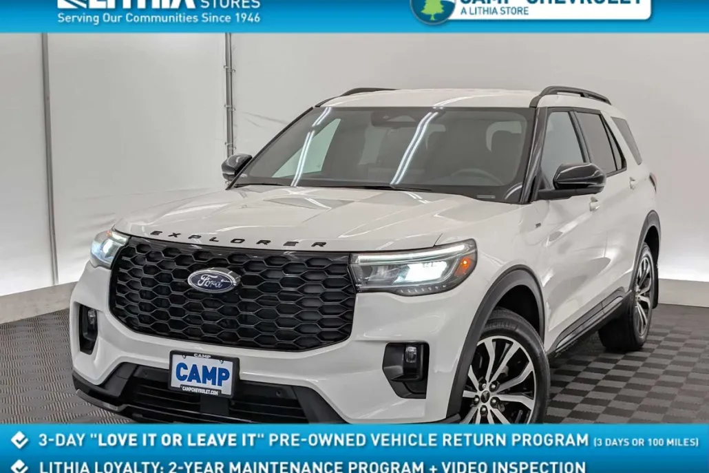 2025 Ford Explorer ST-Line photo 1