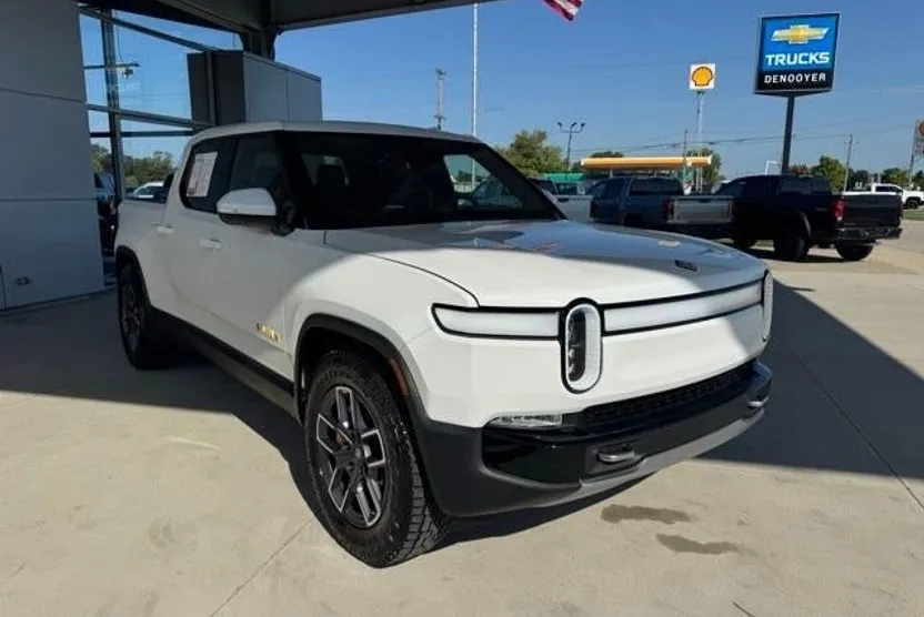 2022 Rivian R1T Launch Edition photo 1