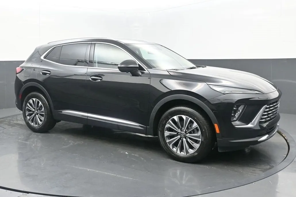 2025 Buick Envision Preferred photo 1