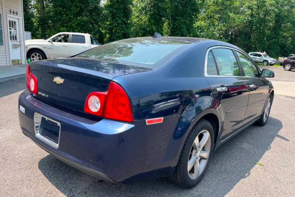 2012 Chevrolet Malibu 1LT photo 1