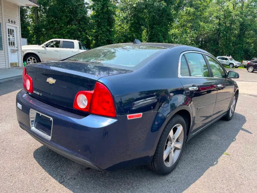 2012 Chevrolet Malibu 1LT photo 1