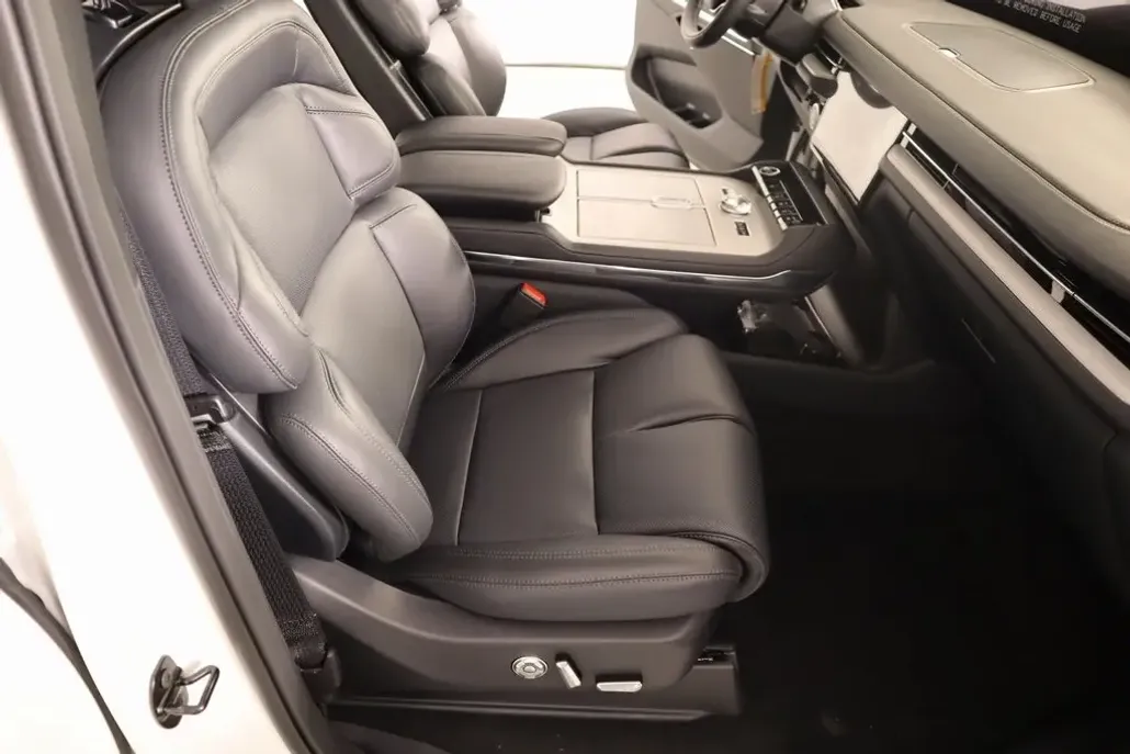 2025 Lincoln Navigator Reserve photo 1