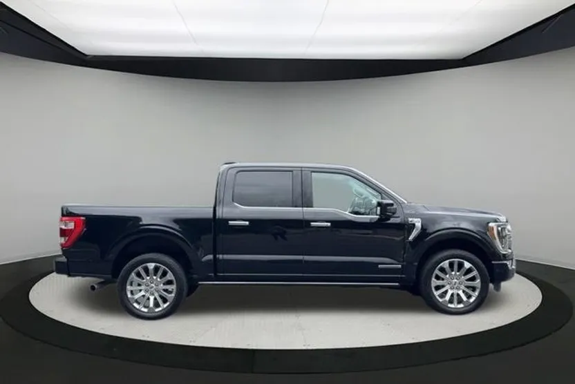 2022 Ford F-150 Limited photo 1