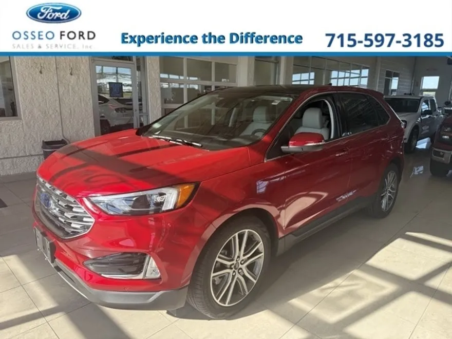 2023 Ford Edge Titanium photo 1