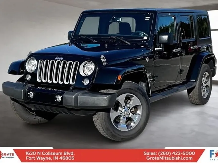 2017 Jeep Wrangler Unlimited Sahara photo 1
