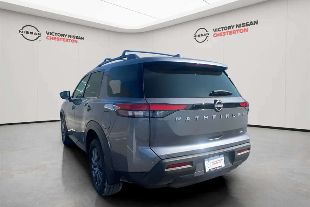2025 Nissan Pathfinder SV photo 1