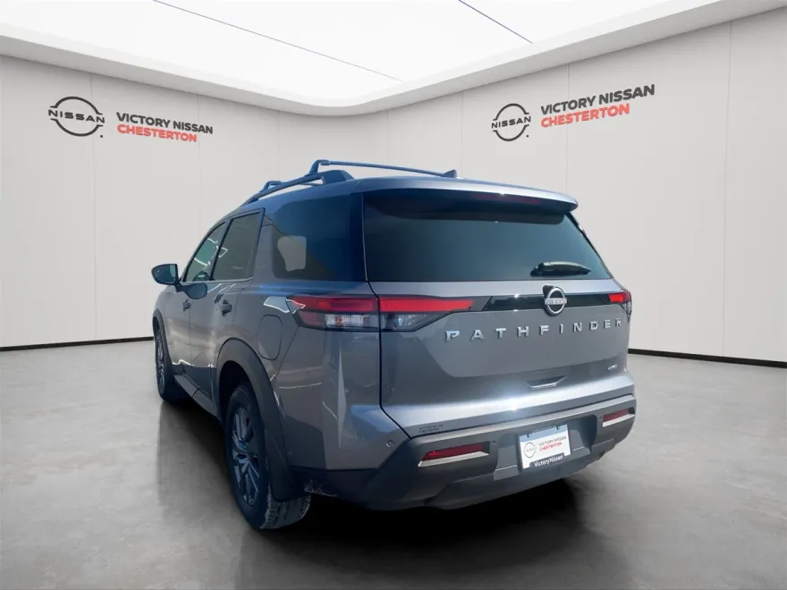 2025 Nissan Pathfinder SV photo 1