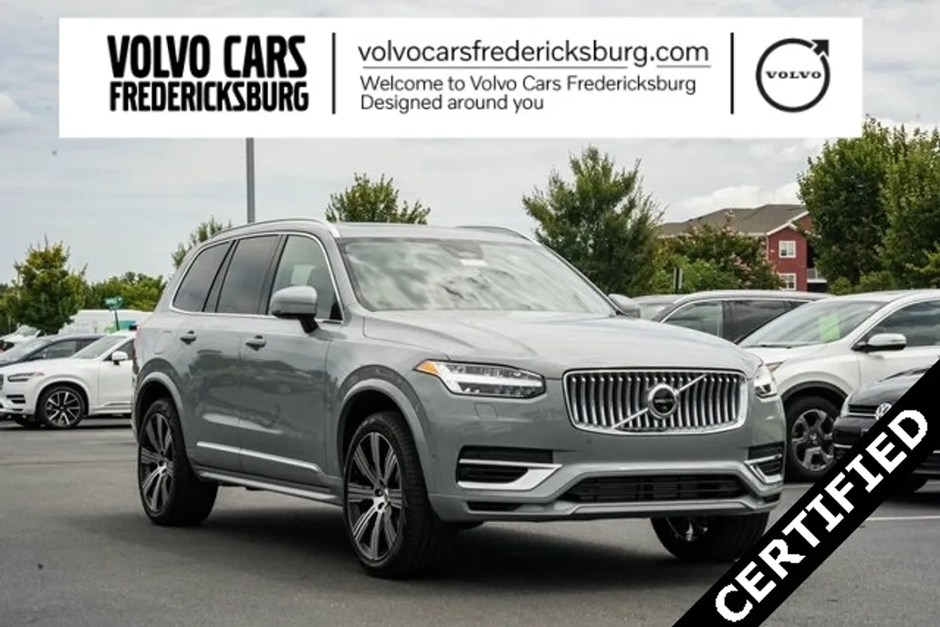 2025 Volvo XC90 Plus photo 1