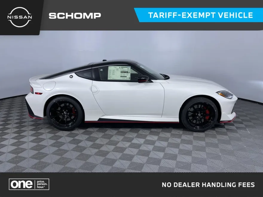 2025 Nissan Z Nismo photo 1