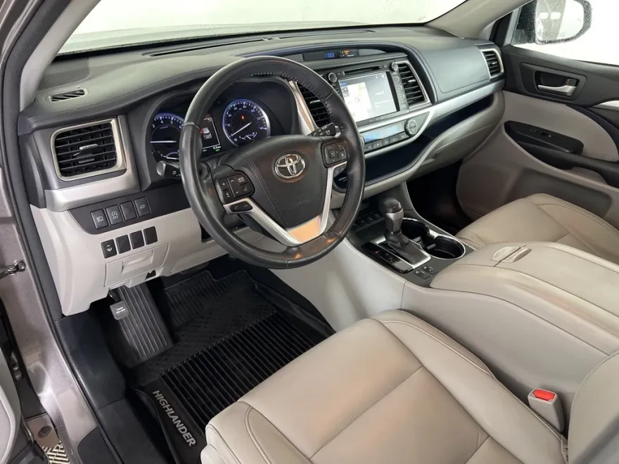 2018 Toyota Highlander XLE photo 1