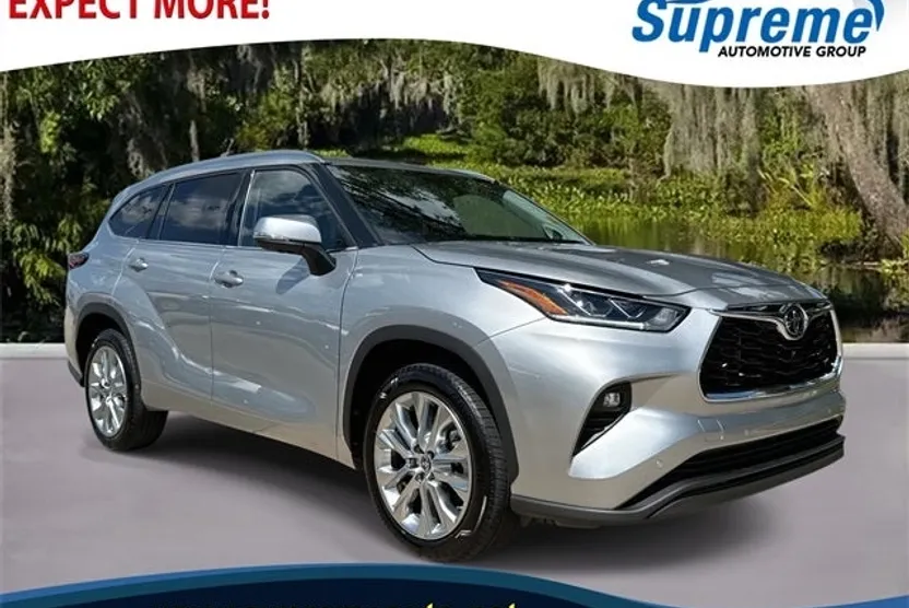 2024 Toyota Highlander Limited photo 1
