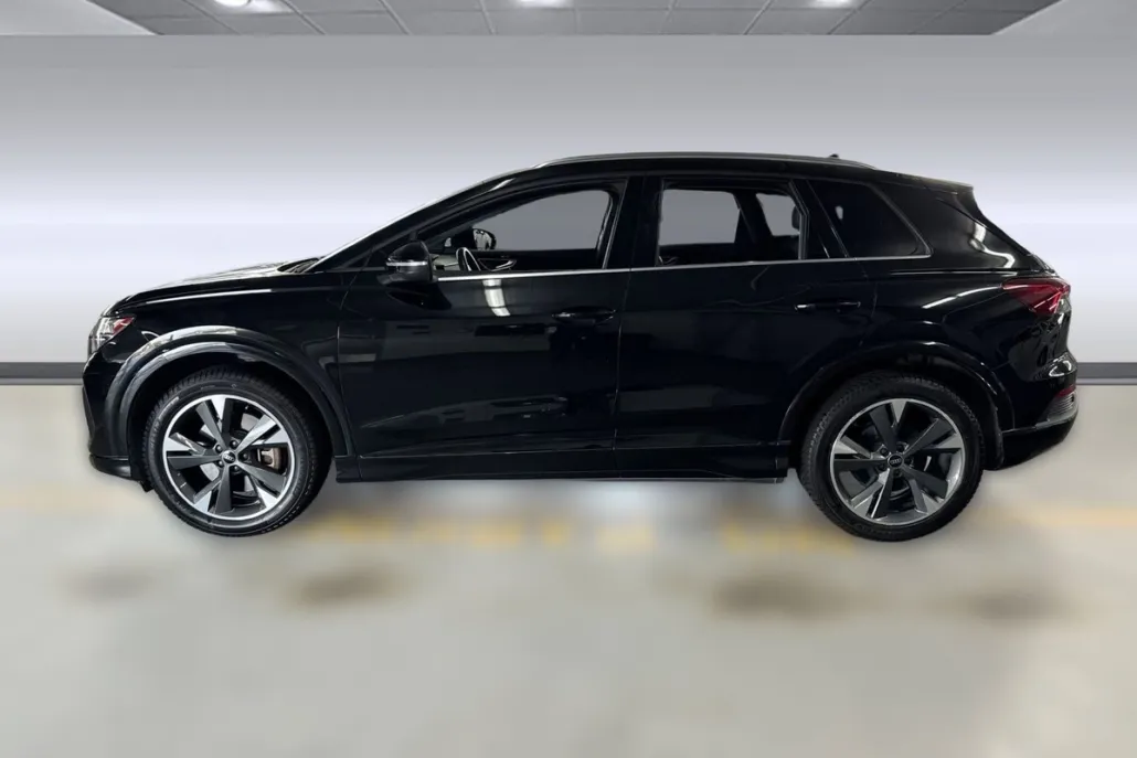 2022 Audi Q4 E-tron Premium photo 1