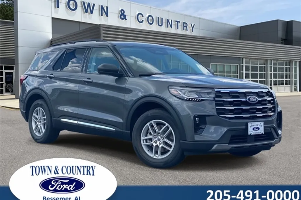 2025 Ford Explorer photo 1