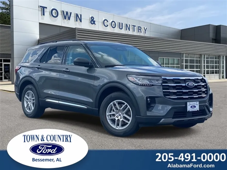 2025 Ford Explorer photo 1