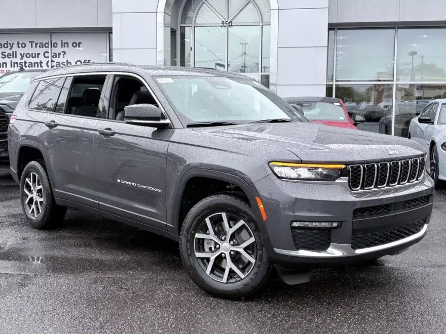 2025 Jeep Grand Cherokee L photo 1