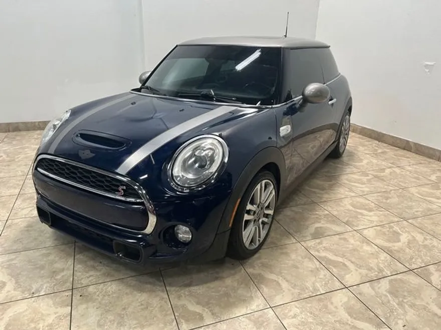 2017 Mini Cooper 2 Door S Hardtop photo 1