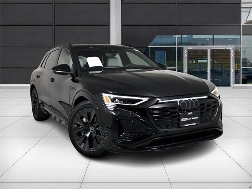 2024 Audi Q8 E-tron Prestige photo 1
