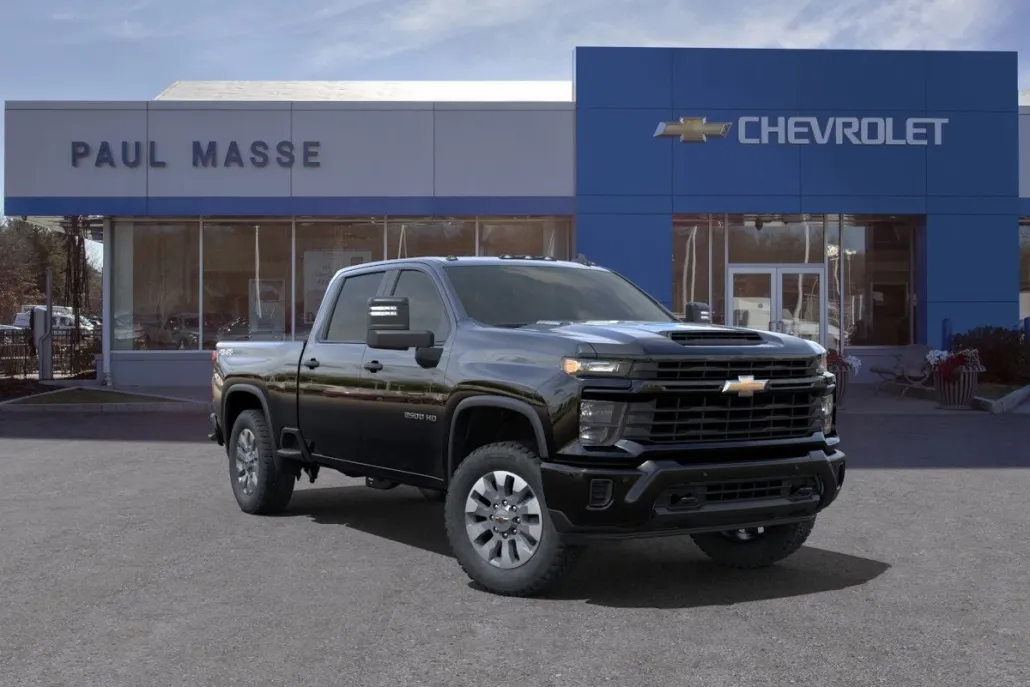2025 Chevrolet Silverado 2500HD Custom photo 1