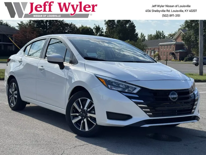 2025 Nissan Versa SV photo 1