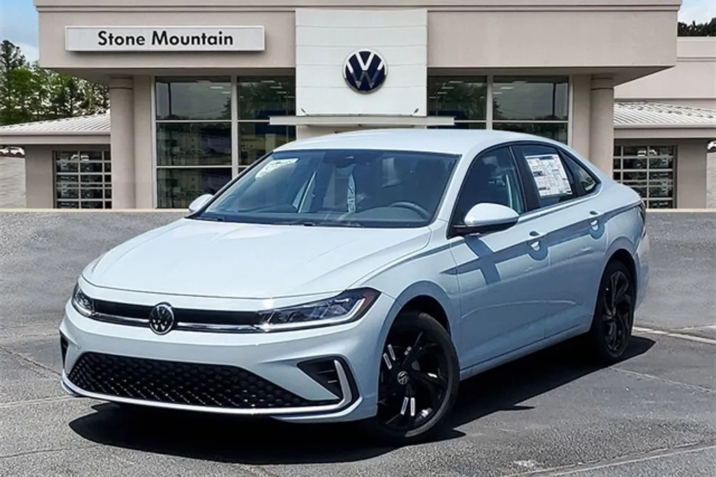 2025 Volkswagen Jetta SE photo 1