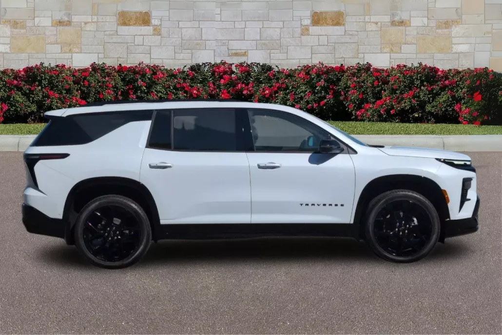 2026 Chevrolet Traverse RS photo 1