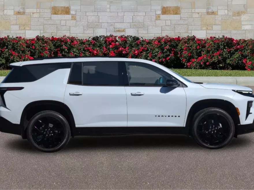 2026 Chevrolet Traverse RS photo 1