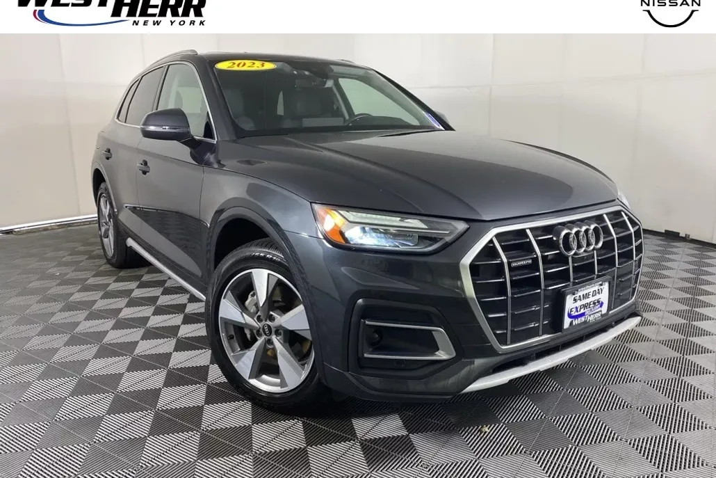 2023 Audi Q5 40 Premium Plus photo 1