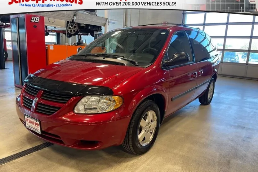 2005 Dodge Grand Caravan photo 1