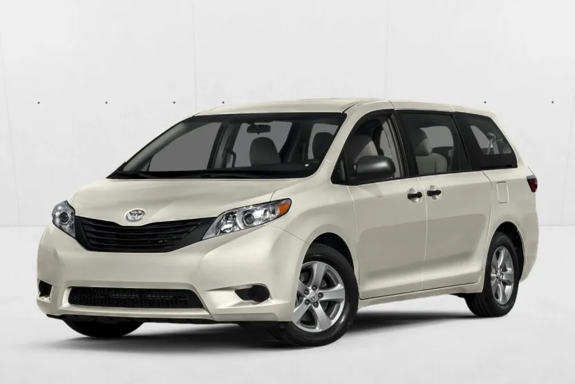 2015 Toyota Sienna XLE photo 1