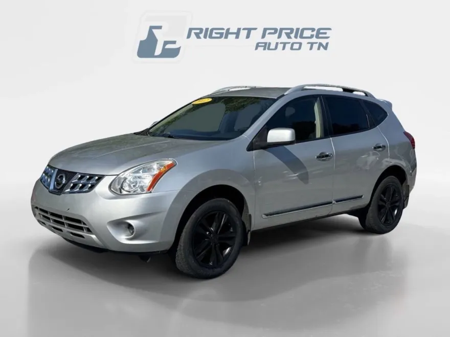 2012 Nissan Rogue SV photo 1