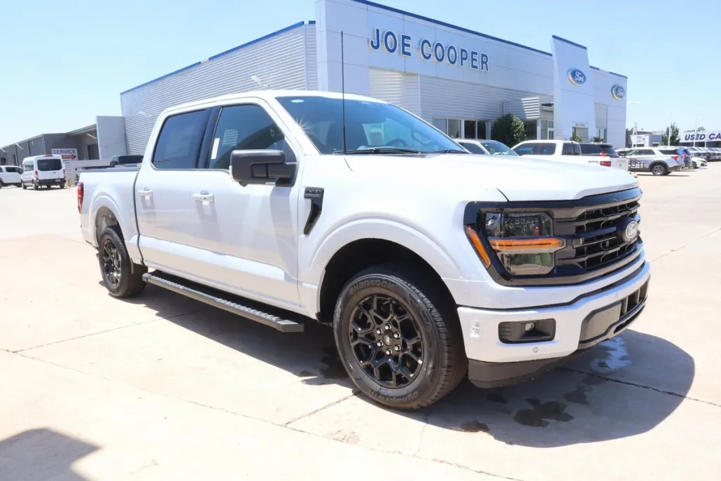 2025 Ford F-150 XLT photo 1