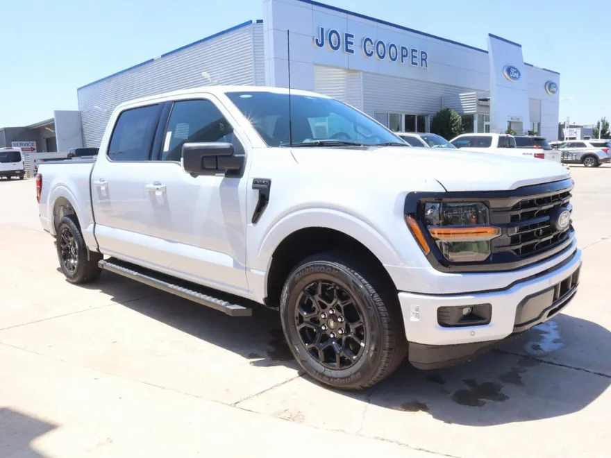 2025 Ford F-150 XLT photo 1