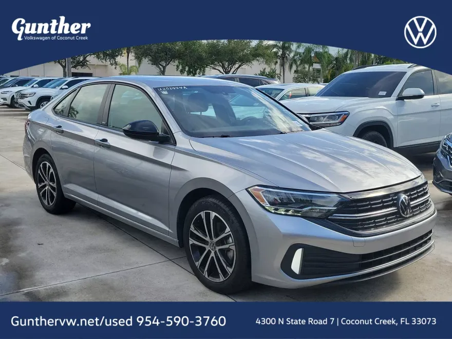 2023 Volkswagen Jetta 1.5T Sport photo 1