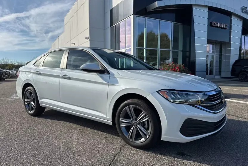 2023 Volkswagen Jetta SE photo 1