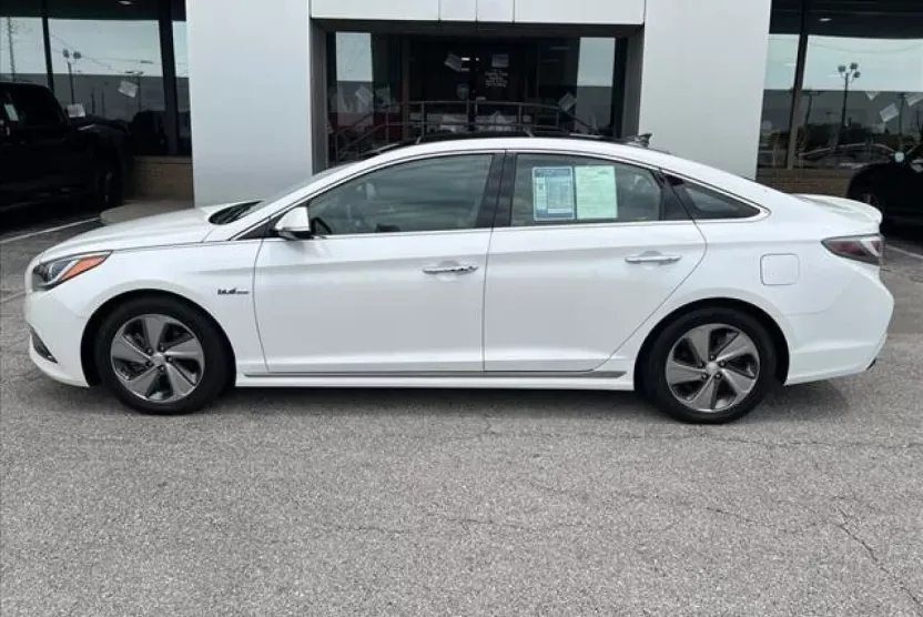 2016 Hyundai Sonata Hybrid Limited photo 1